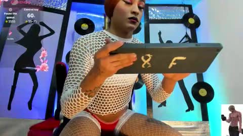 natasha_clifford online show from December 22, 11:17 am