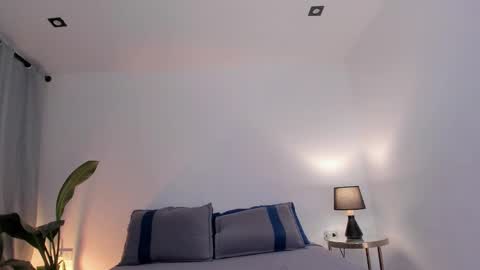 Nate Ocean online show from December 19, 2:07 am