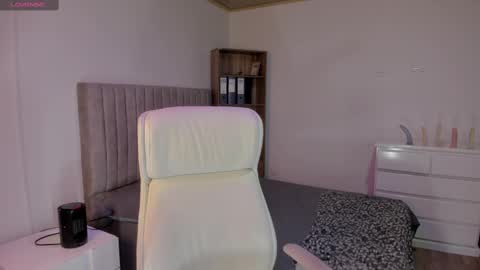 nathaly sky online show from March 11, 10:40 am