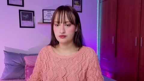 Nathalia Ramirez online show from February 21, 9:01 am