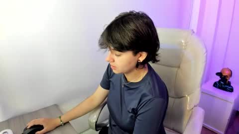 nathalyy_ds online show from February 13, 7:17 pm