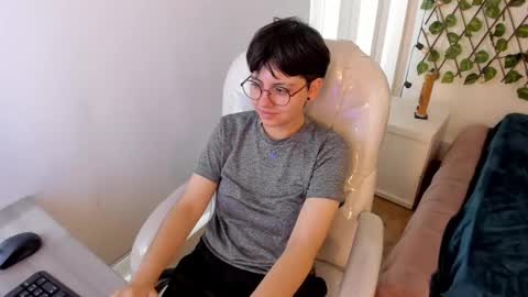 nathalyy_ds online show from November 7, 7:49 pm