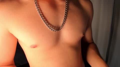 Snapshot of nathan_blake_ chatting on October 17, 10:47 pm Nathan online show from October 17, 10:47 pm