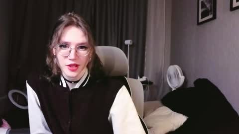 This name is so sexy you cant pronounce it. online show from February 13, 12:58 am