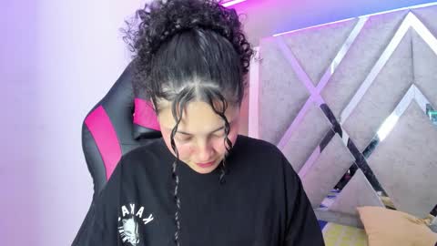 nati_fresh online show from November 15, 8:43 pm