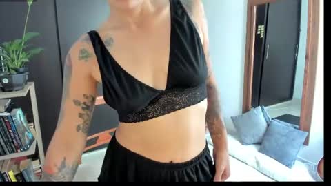 natt_op online show from June 24, 5:09 pm