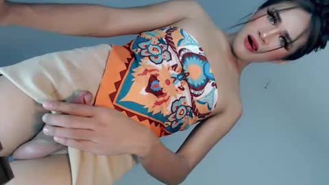 Nathalie smith online show from May 23, 7:04 am