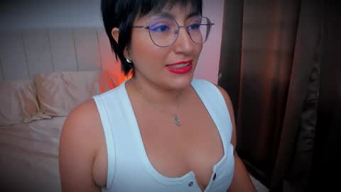 Nathalie online show from March 25, 8:04 pm