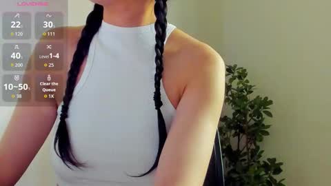 peach online show from October 4, 8:45 am