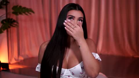 Naty online show from April 15, 7:58 pm