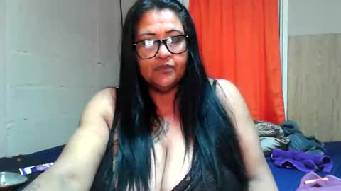 Snapshot of naughtinatz chatting on October 12, 11:39 pm Naughtinatz online show from October 12, 11:39 pm