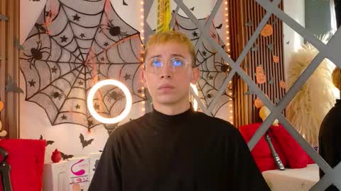 Christopher  Chris online show from October 23, 12:17 pm