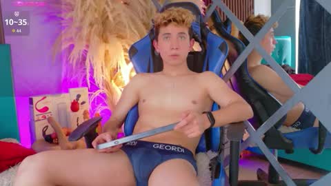 Christopher  Chris online show from February 12, 5:27 pm