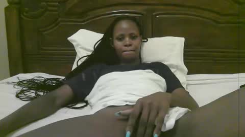 alisha online show from December 14, 8:04 pm