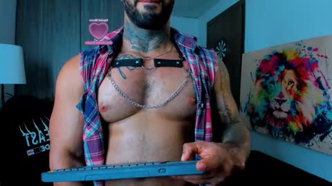 Snapshot of naughty_dominant chatting on October 22, 10:44 pm Miller online show from October 22, 10:44 pm