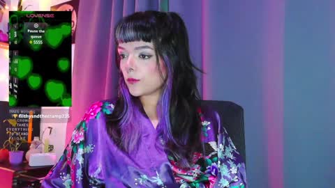 Em  please help me reach 100 thumbs up 3 online show from January 26, 6:07 am