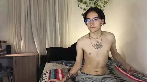 naughty_thompson1 online show from February 25, 2:15 am