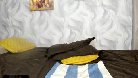 naughtybutterfly6 online show from December 14, 3:02 am