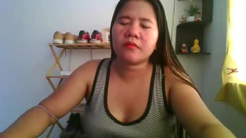 naughtyhotladyxx online show from April 2, 6:43 am