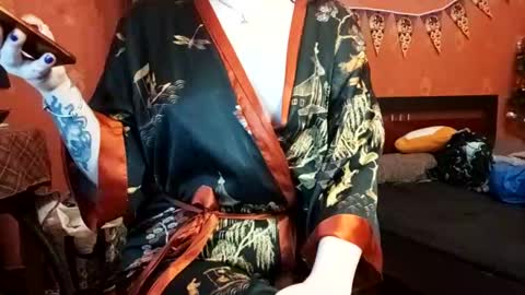 housewife Eva online show from December 8, 3:02 pm