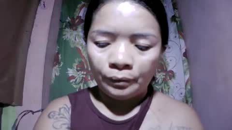 naughtymom_33 online show from May 24, 9:54 pm