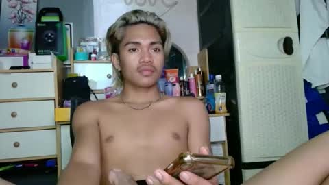 MakisigEvah online show from March 21, 8:57 pm