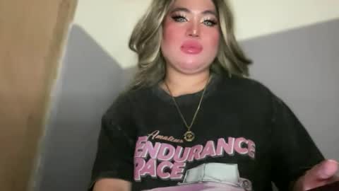 Rose Wilson online show from November 22, 6:28 pm