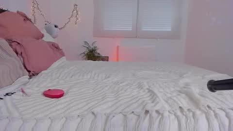 Nautica online show from February 22, 1:14 pm