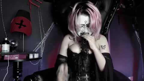 Navier  online show from April 4, 1:34 am