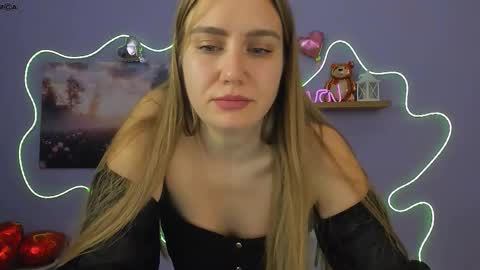 naya_dream online show from February 17, 8:41 pm