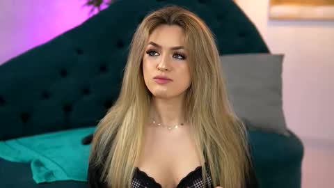 Naya online show from February 20, 8:44 pm