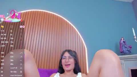 Naye  online show from February 4, 6:50 am