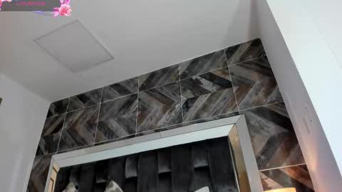    online show from February 15, 11:42 am