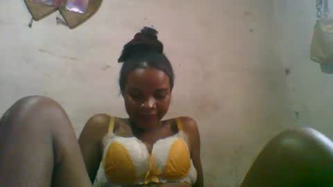 Nayla online show from February 11, 6:50 am