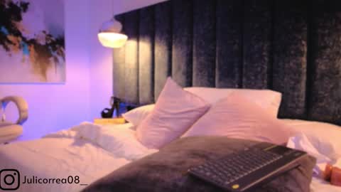 Juli  online show from December 20, 12:34 pm