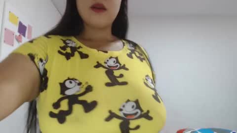 Snapshot of nebyula_star chatting on February 25, 7:27 pm Nebyula online show from February 25, 7:27 pm
