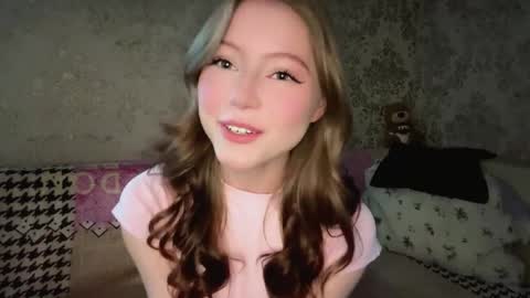 Necole online show from April 23, 10:34 am