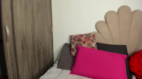 Nei turn green online show from February 9, 1:20 am