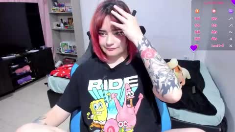 Snapshot of neeko_lol_ chatting on October 18, 6:34 pm Geek Nicole im Neeko UwU online show from October 18, 6:34 pm