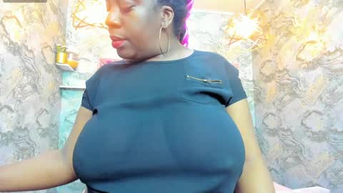 Nefer  online show from April 11, 8:18 am