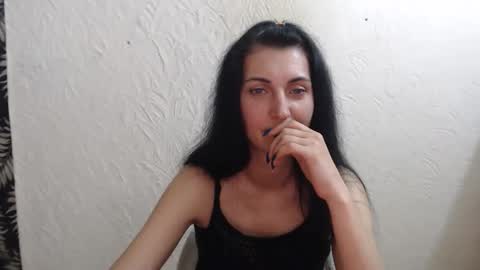Nensy online show from May 7, 4:13 pm
