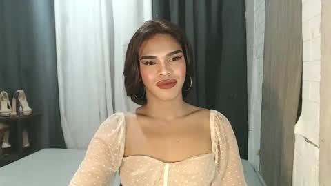 neomi online show from November 20, 6:27 pm