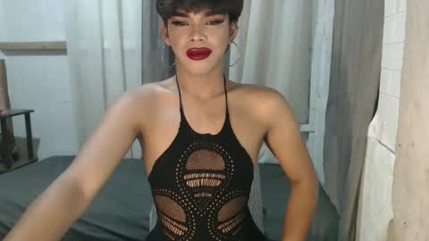 neomi online show from September 27, 8:23 am