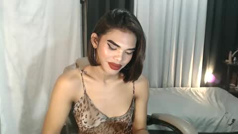 neomi online show from February 2, 7:21 pm