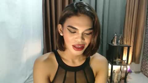 neomi online show from March 18, 4:46 pm