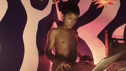 neoxangel69 online show from July 30, 11:16 pm
