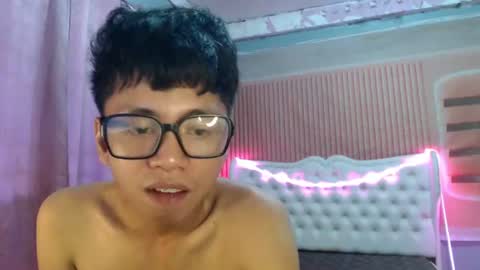 Ethan online show from July 17, 11:50 pm