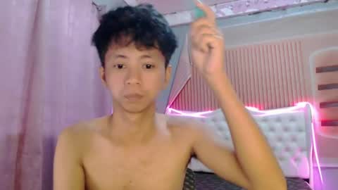 Ethan online show from June 28, 10:39 pm