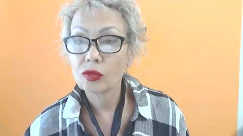 NessyJenixs online show from September 28, 8:56 am