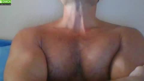 Snapshot of newtyguy90 chatting on September 19, 7:34 am newtyguy90 online show from September 19, 7:34 am